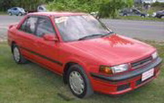 Mazda Familia февраль 1989 - май 1994 Седан